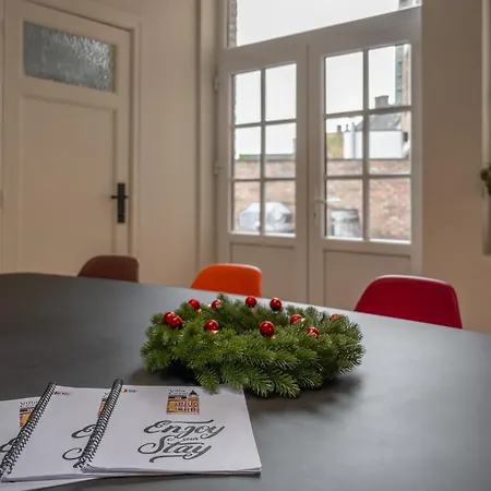 Villa Cezar - Big House At The Center Of Bruges - Free Parking-3
